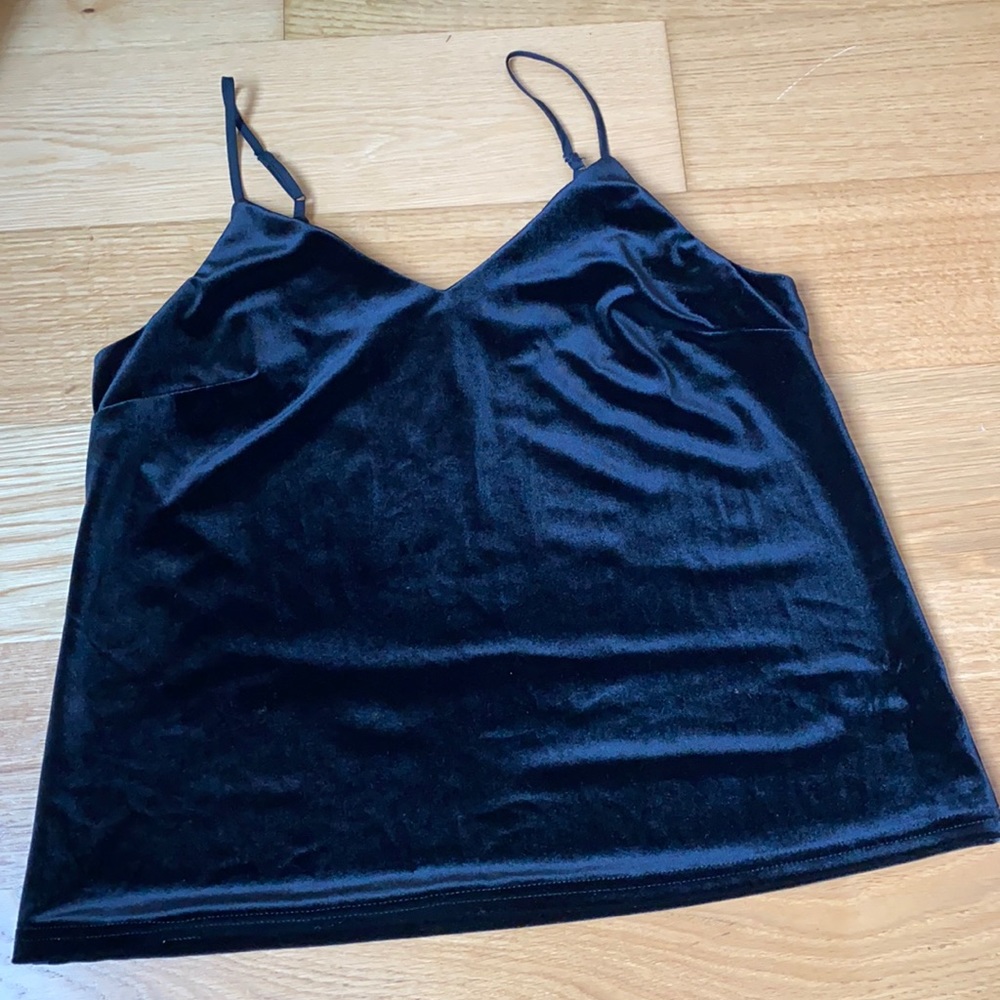 Velvet tank